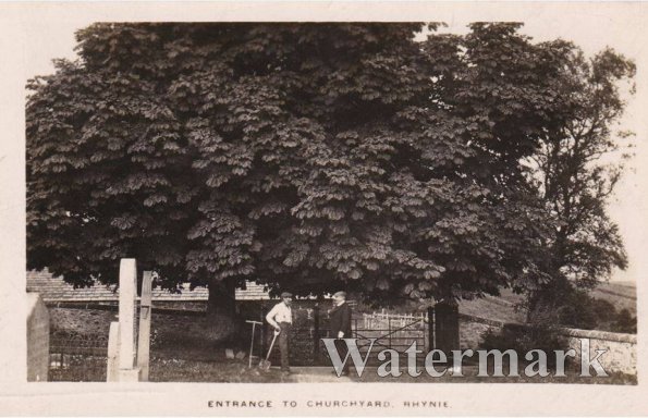 Rhynie Cemetry Entrance.jpg